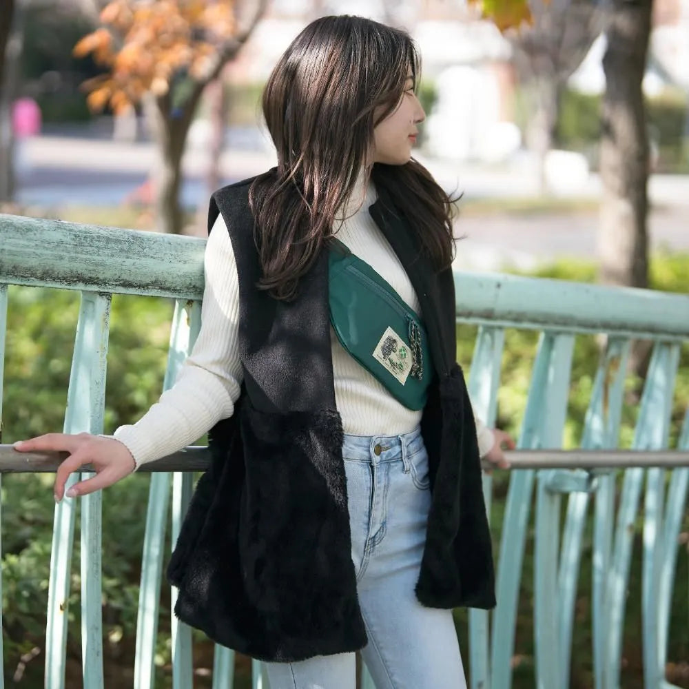WALK ABOUT WOODS Flat Body Bag【豊岡鞄】