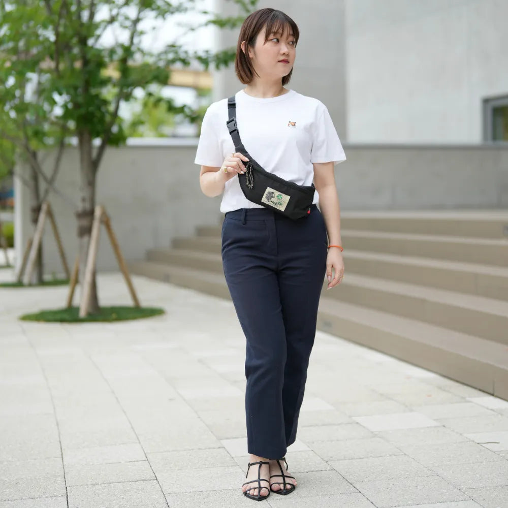 WALK ABOUT WOODS Flat Body Bag【豊岡鞄】