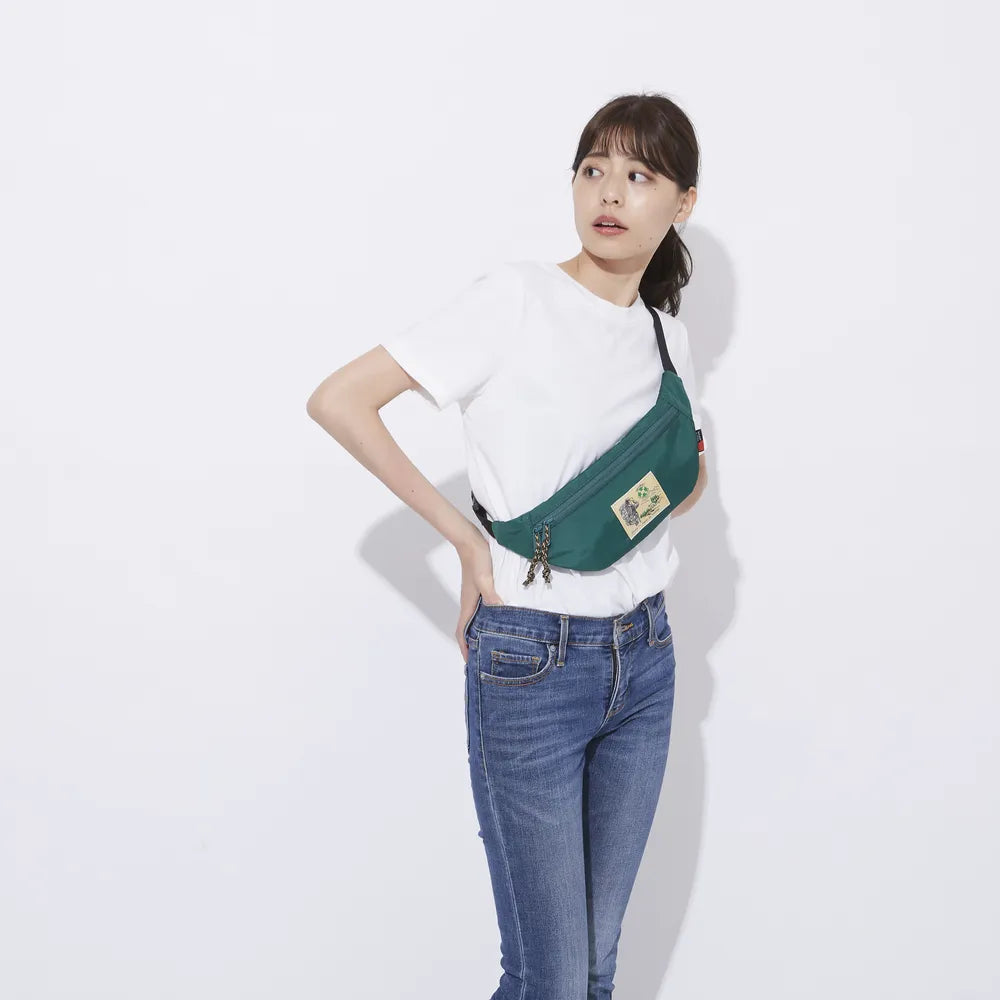 WALK ABOUT WOODS Flat Body Bag【豊岡鞄】