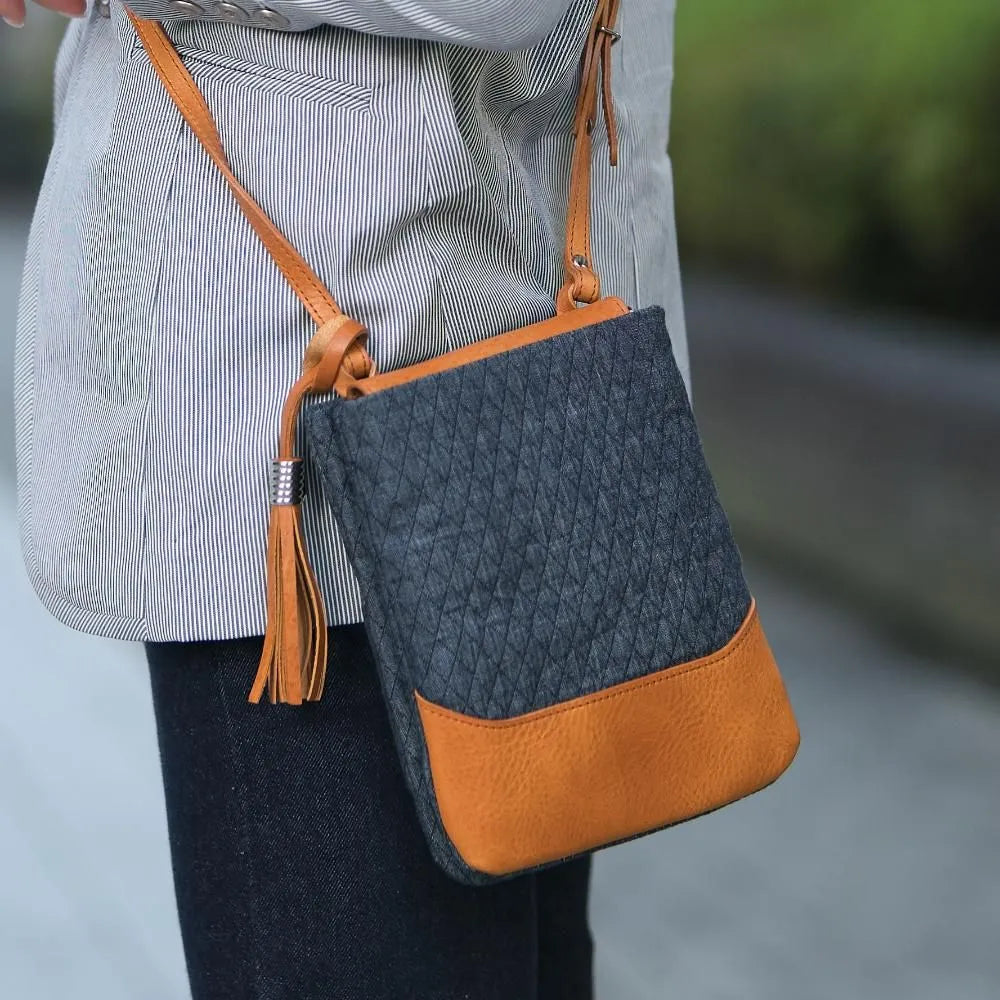 anti-mode style QUILT Pochette【豊岡鞄】