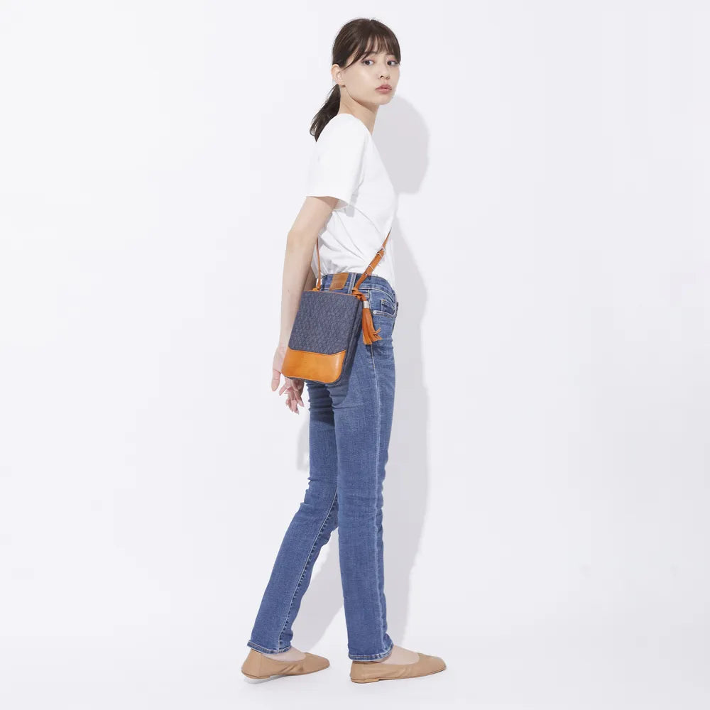 anti-mode style QUILT Pochette【豊岡鞄】