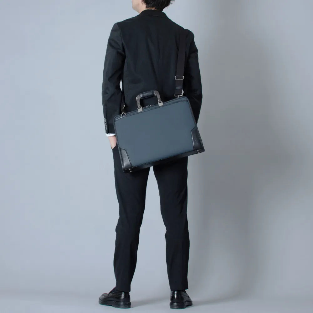 HLSS Briefcase Resin Handle【豊岡鞄】